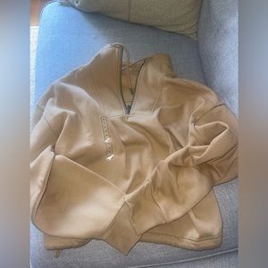 Dick’s sports good sweater